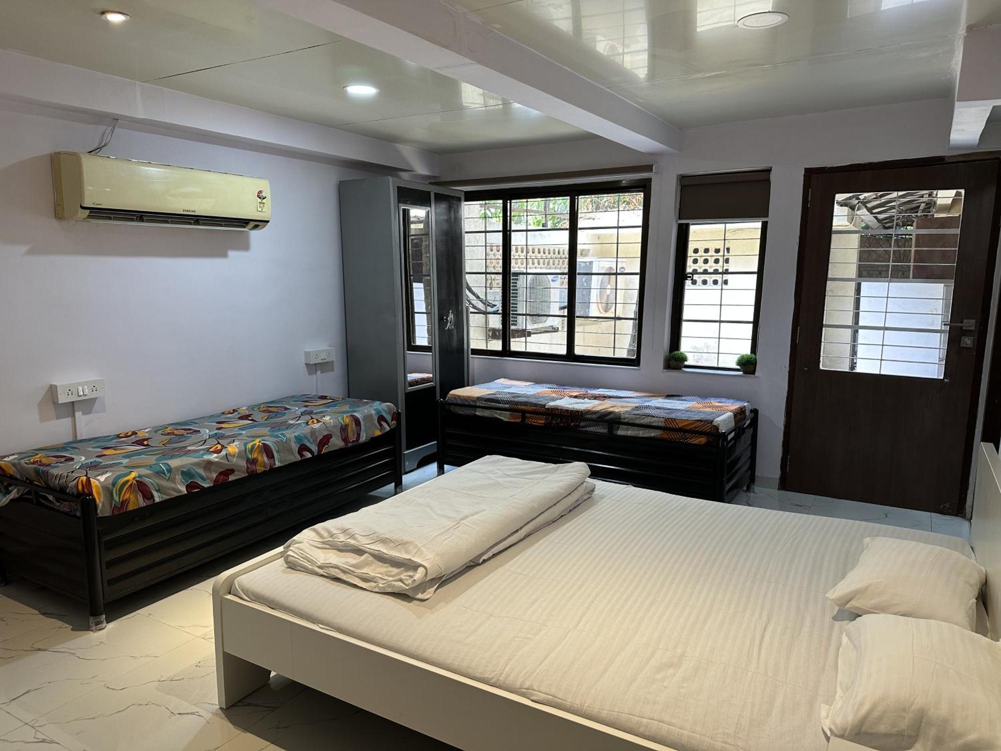 Apartemen Ravish Apartment, Juhu Mumbai