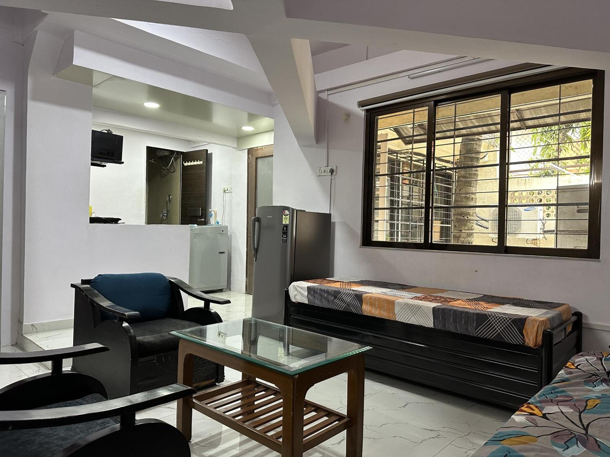 Apartemen Ravish Apartment, Juhu *